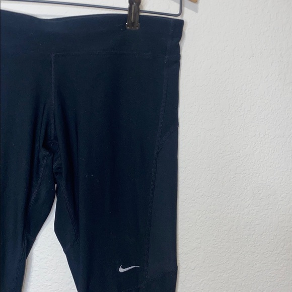 Nike Pants - 🐛Nike Dri-fit Black leggings that zip open at the bottoms of the legs!